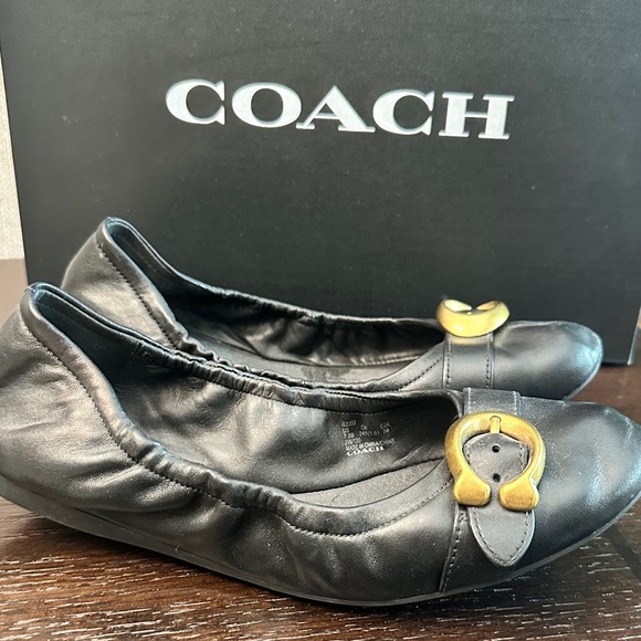 Coach Flats - Picture 2 of 3